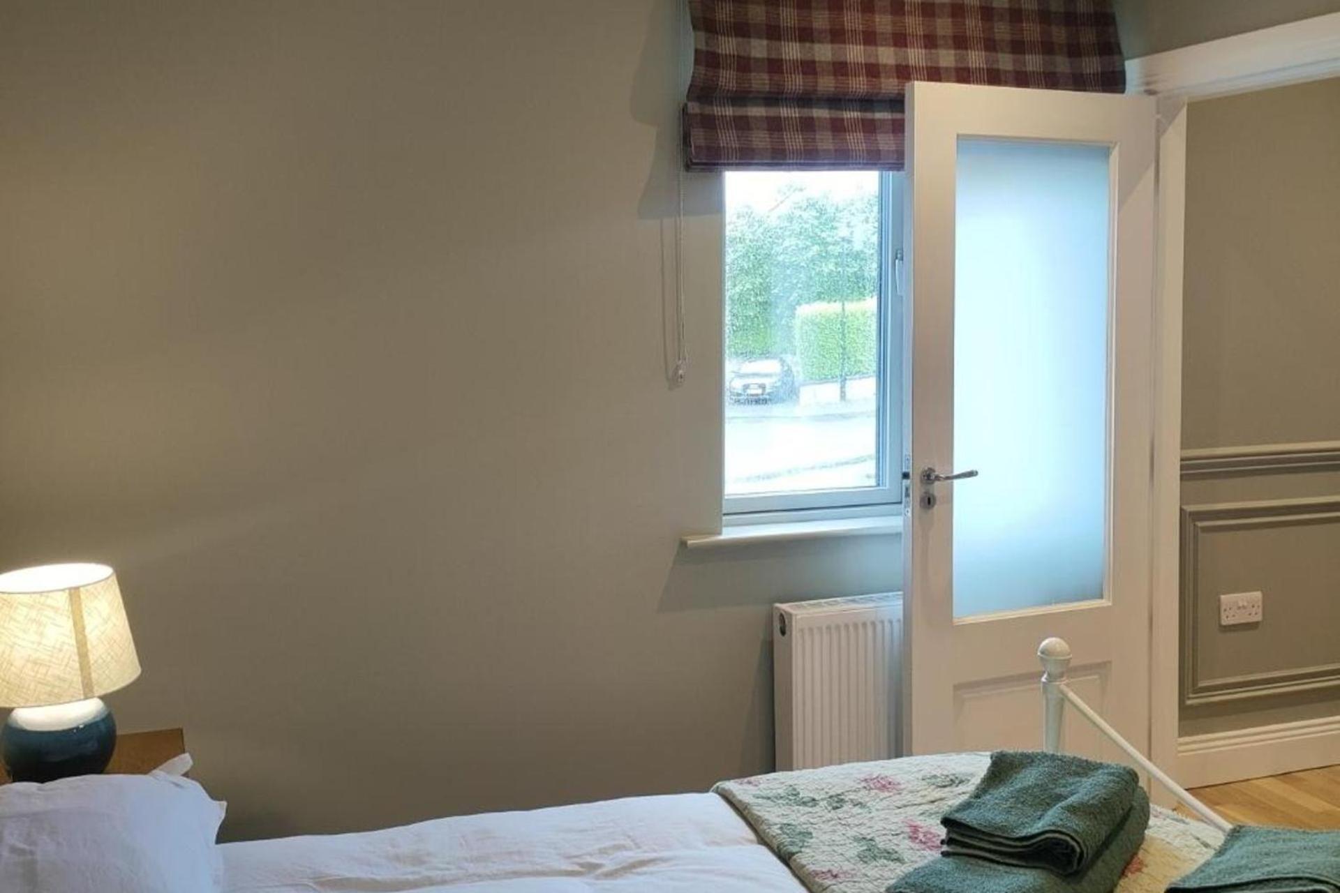 Cozy City Escape In Galway Exterior photo